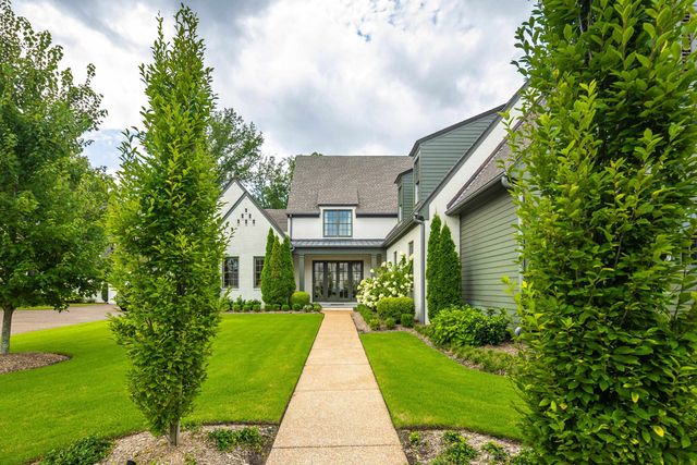 9071 N WINSTON WOODS CIR, Germantown, TN 38139