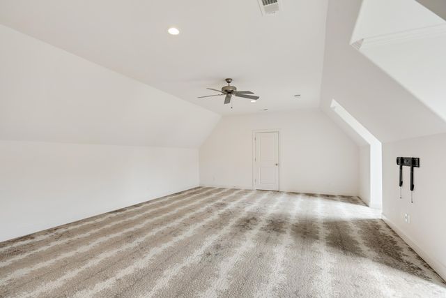 9071 N WINSTON WOODS CIR, Germantown, TN 38139