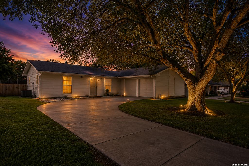 214 LA JOLLA, Live Oak, TX 78233