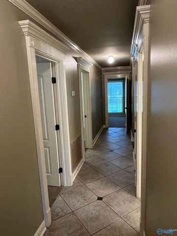 2307 Brookwood Drive SE, Decatur, AL 35601