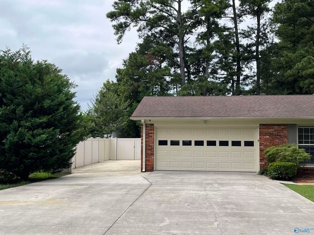 2307 Brookwood Drive SE, Decatur, AL 35601