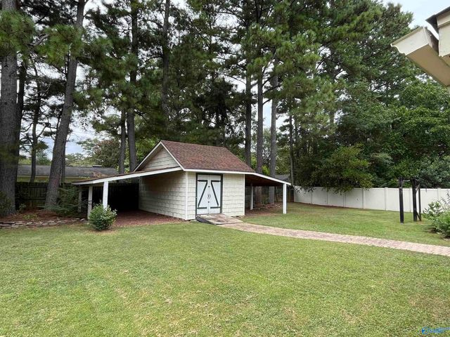 2307 Brookwood Drive SE, Decatur, AL 35601