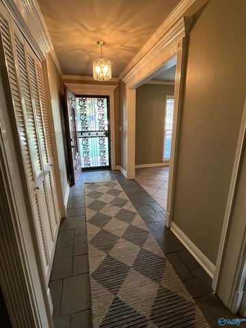 2307 Brookwood Drive SE, Decatur, AL 35601