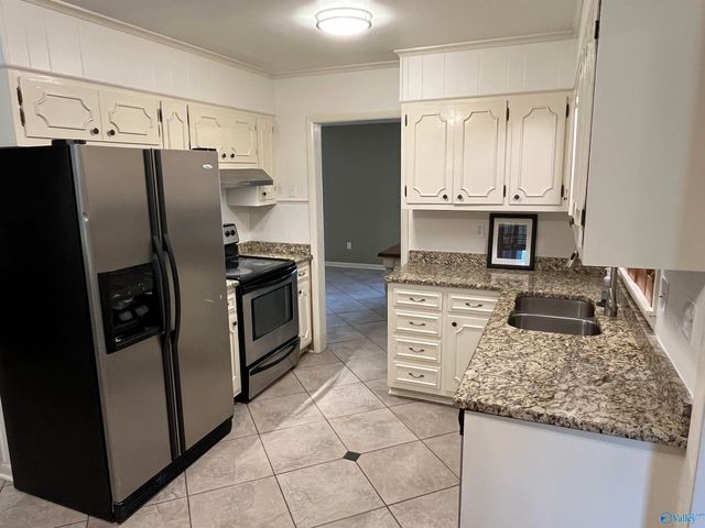 2307 Brookwood Drive SE, Decatur, AL 35601