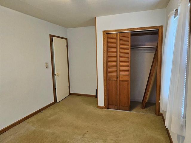 10416 E 28th Terrace S, Independence, MO 64052