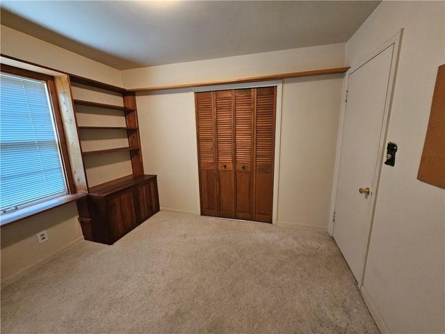 10416 E 28th Terrace S, Independence, MO 64052