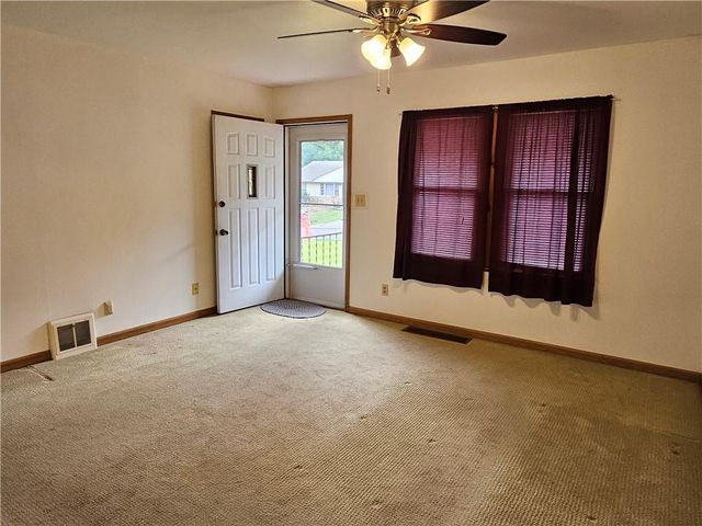 10416 E 28th Terrace S, Independence, MO 64052