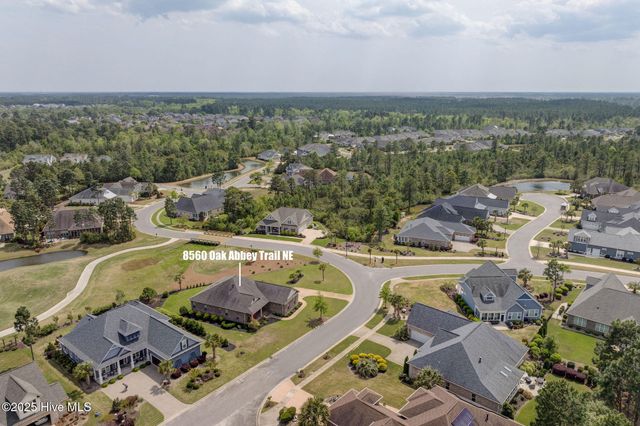8560 Oak Abbey Trail NE, Leland, NC 28451