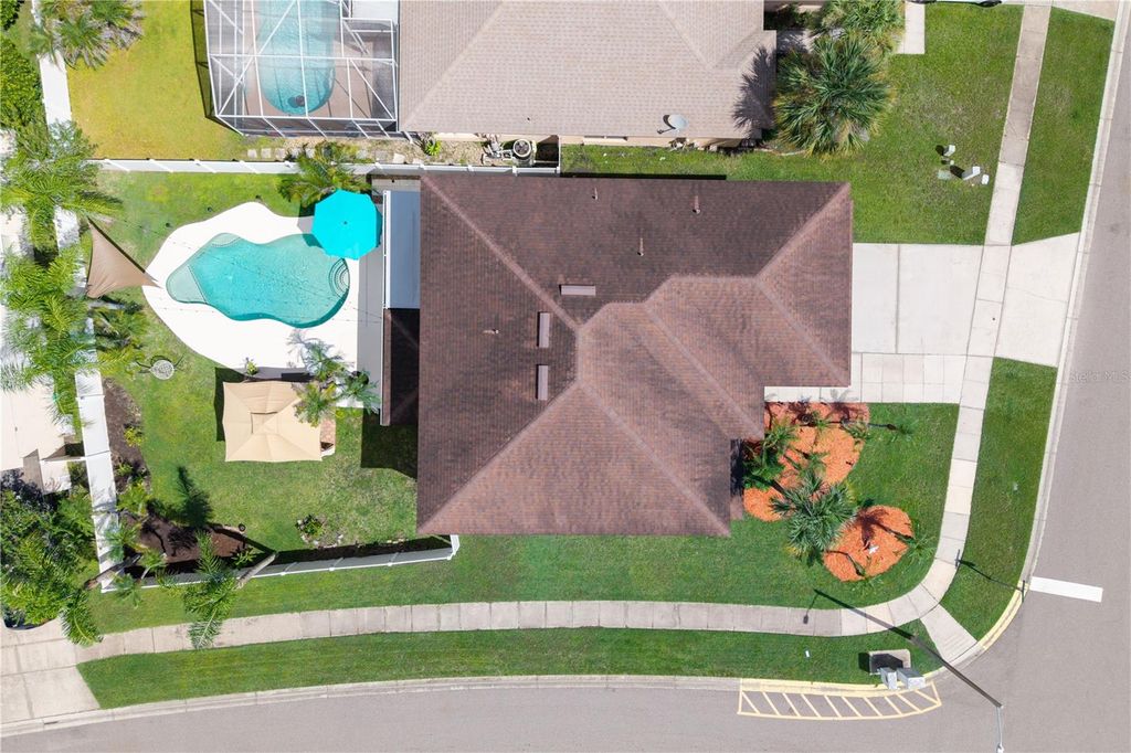 Image 3 of property listing at 14918 CRANES NEST COURT, Orlando, FL 32824