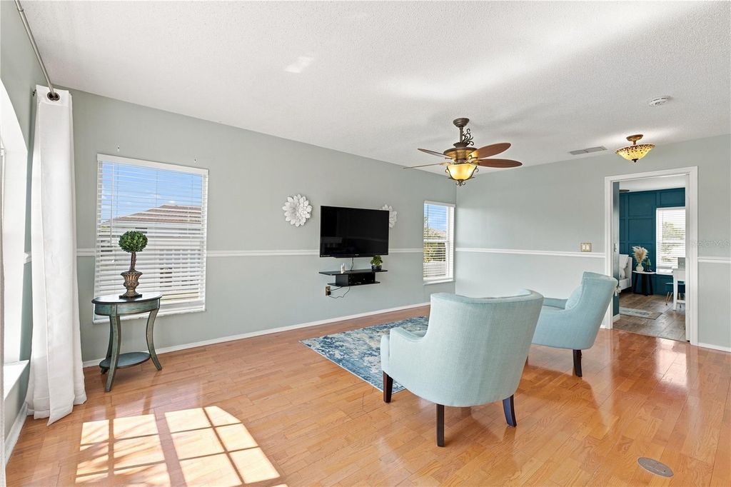 Image 35 of property listing at 14918 CRANES NEST COURT, Orlando, FL 32824