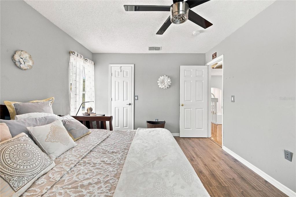 Image 39 of property listing at 14918 CRANES NEST COURT, Orlando, FL 32824