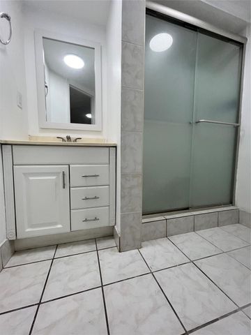 7925 Fairview Drive 101, Tamarac, FL 33321