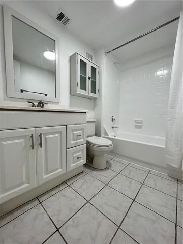 7925 Fairview Drive 101, Tamarac, FL 33321