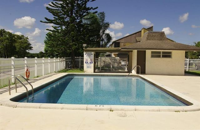 7925 Fairview Drive 101, Tamarac, FL 33321