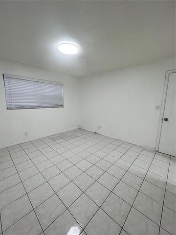 7925 Fairview Drive 101, Tamarac, FL 33321