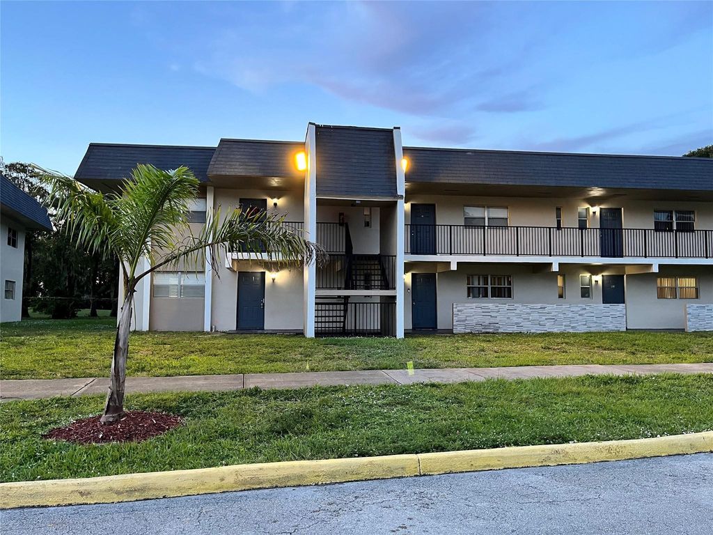 7925 Fairview Drive 101, Tamarac, FL 33321