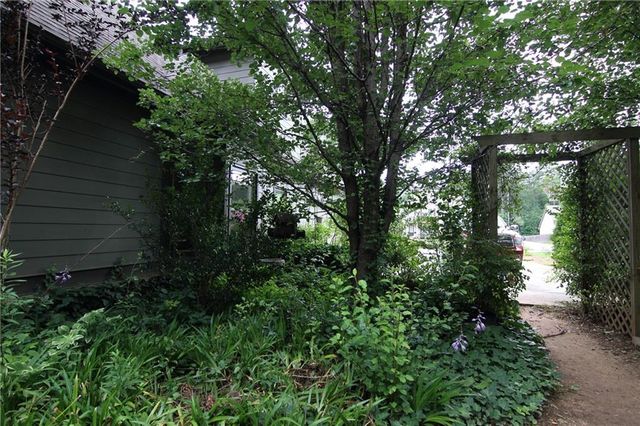 1238 Fairwinds Drive, Loganville, GA 30052