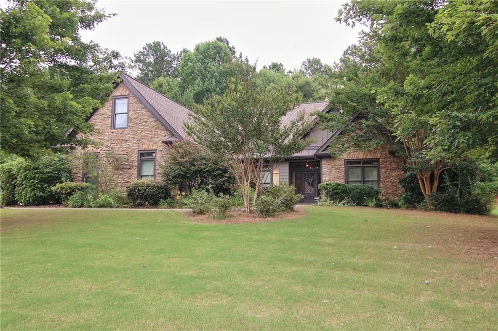 1238 Fairwinds Drive, Loganville, GA 30052