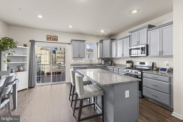 8341 DAYDREAM CRES, Pasadena, MD 21122