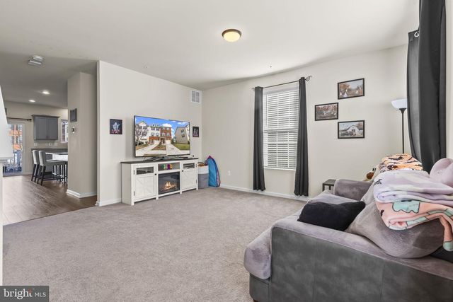 8341 DAYDREAM CRES, Pasadena, MD 21122