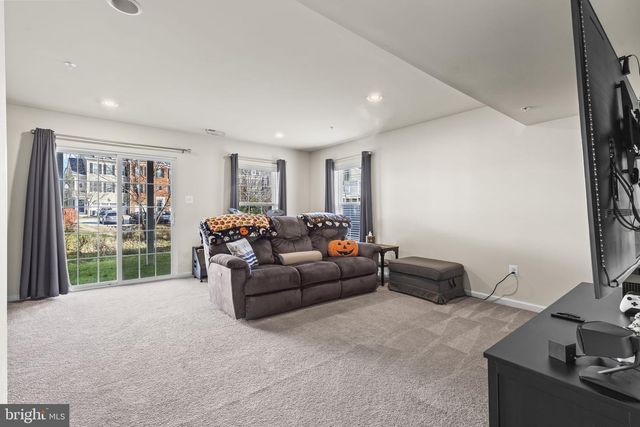 8341 DAYDREAM CRES, Pasadena, MD 21122