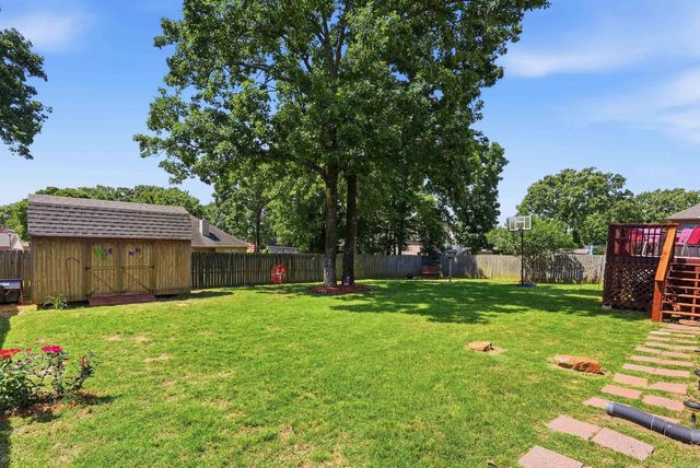 209 Pumice Dr., Sherwood, AR 72120