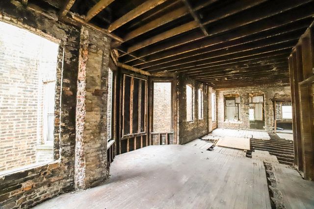 1222 S Central Park Avenue, Chicago, IL 60623