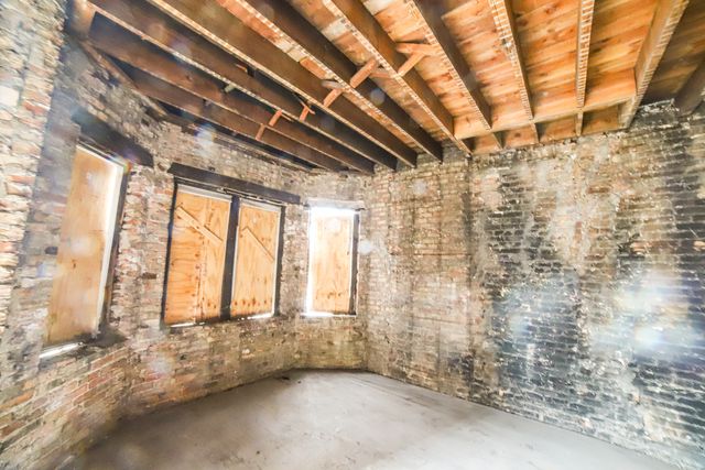 1222 S Central Park Avenue, Chicago, IL 60623