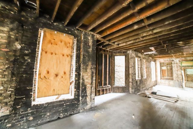 1222 S Central Park Avenue, Chicago, IL 60623