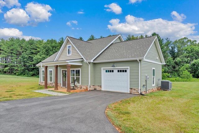 1581 Burnt Chimney RD, Wirtz, VA 24184