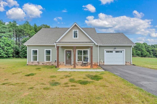 1581 Burnt Chimney RD, Wirtz, VA 24184
