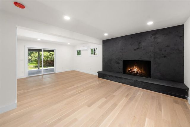 115 Mayfair Road, Fairfield, CT 06824