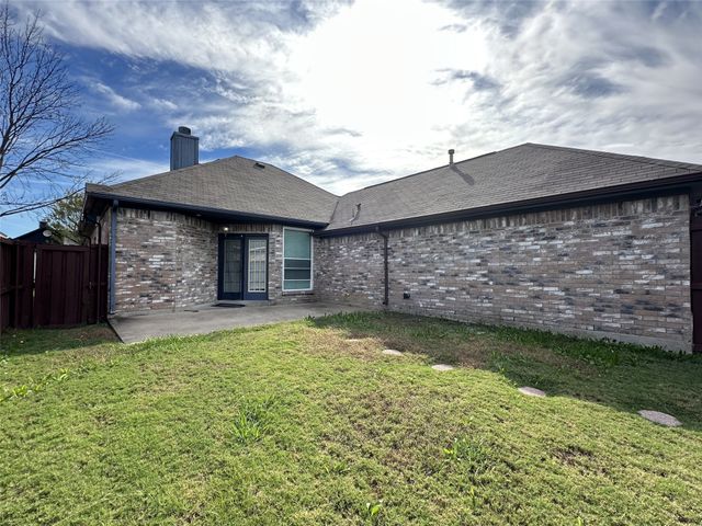 2017 Birch Bend, Mesquite, TX 75181