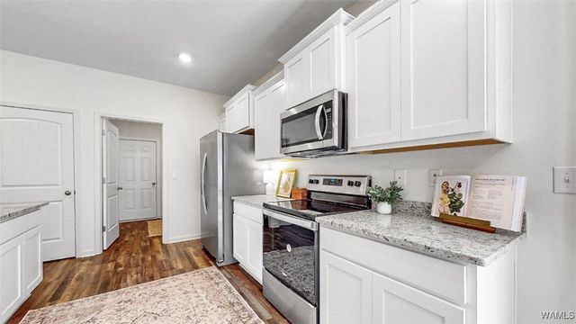 11956 Orchard, Moundville, AL 35474