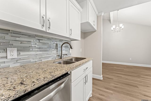 9842 Hawthorne Dr, Baton Rouge, LA 70809