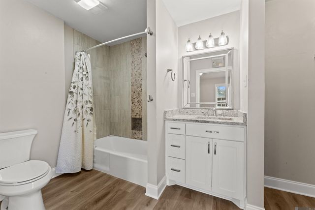 9842 Hawthorne Dr, Baton Rouge, LA 70809