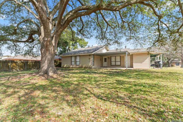 9842 Hawthorne Dr, Baton Rouge, LA 70809