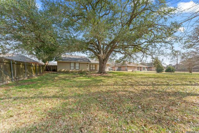 9842 Hawthorne Dr, Baton Rouge, LA 70809