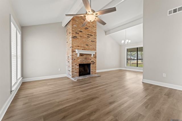 9842 Hawthorne Dr, Baton Rouge, LA 70809