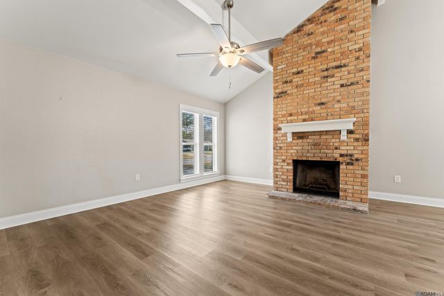 9842 Hawthorne Dr, Baton Rouge, LA 70809