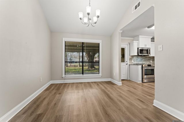 9842 Hawthorne Dr, Baton Rouge, LA 70809