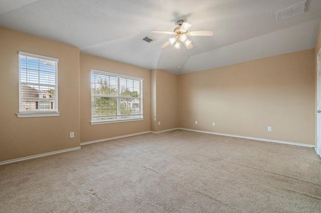 483 Folk Crest Lane, Dickinson, TX 77539