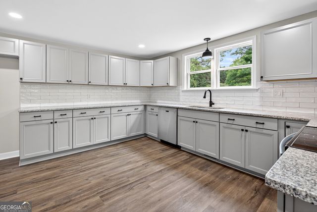 68 Pine Drive, Stockbridge, GA 30281