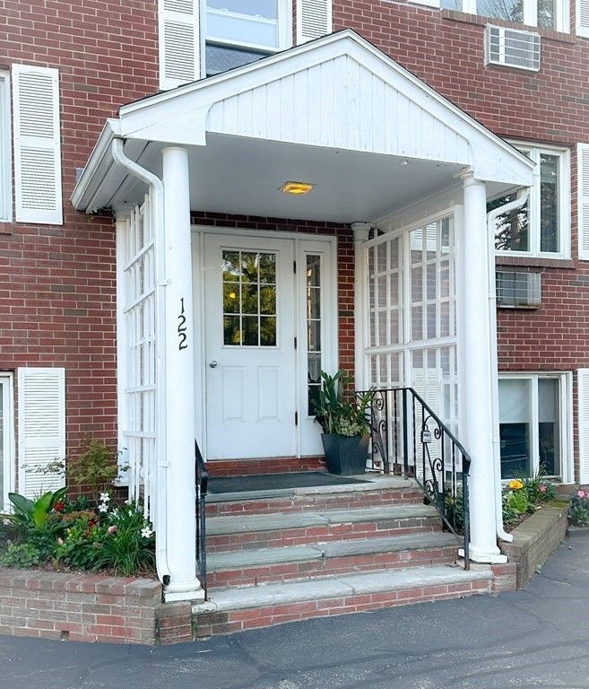 122 Decatur 1, Arlington, MA 02474