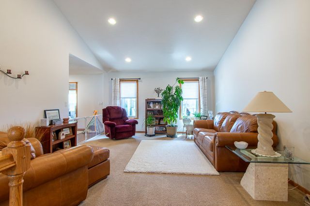 1819 52nd Avenue N, Moorhead, MN 56560