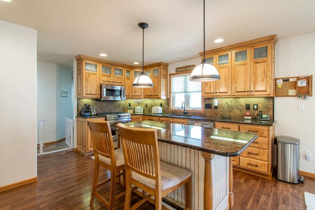 1819 52nd Avenue N, Moorhead, MN 56560