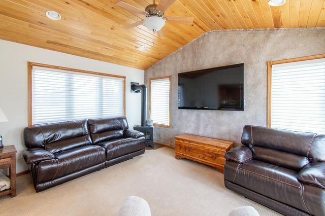 1819 52nd Avenue N, Moorhead, MN 56560