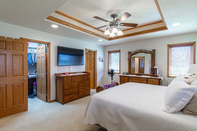 1819 52nd Avenue N, Moorhead, MN 56560