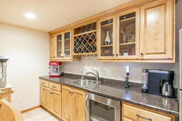 1819 52nd Avenue N, Moorhead, MN 56560