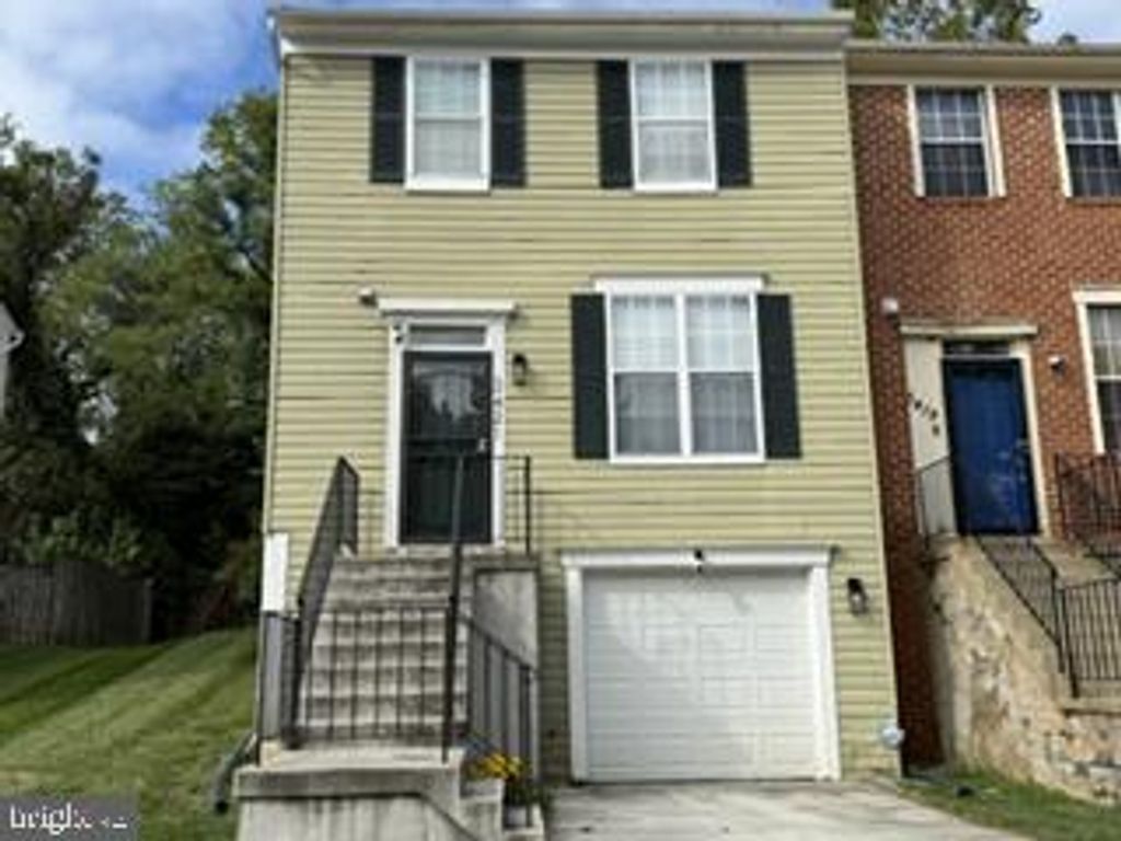 3421 WOOD CREEK DR, Suitland, MD 20746